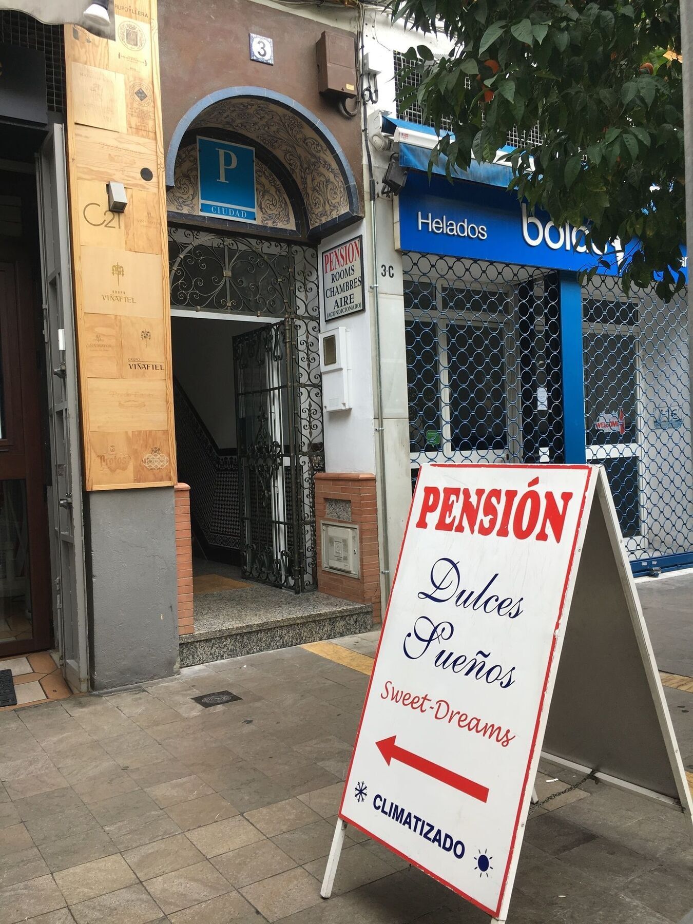 Pensión Dulces Sueños Sevilha Exterior foto